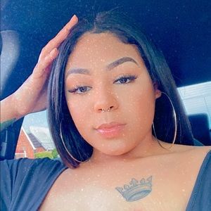 Meet your Posher, Siandra